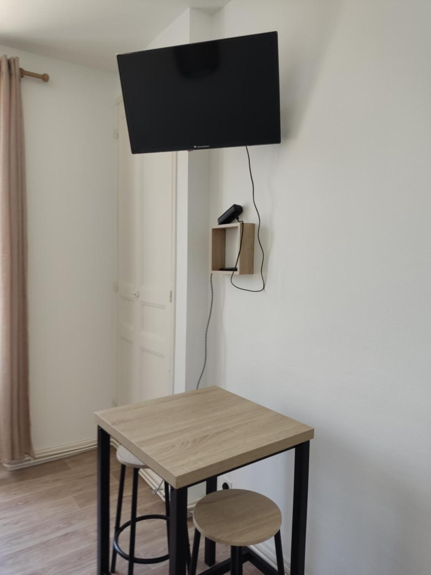Le 3, Wifi, Parking, Centre Apartment Chateauroux Ngoại thất bức ảnh