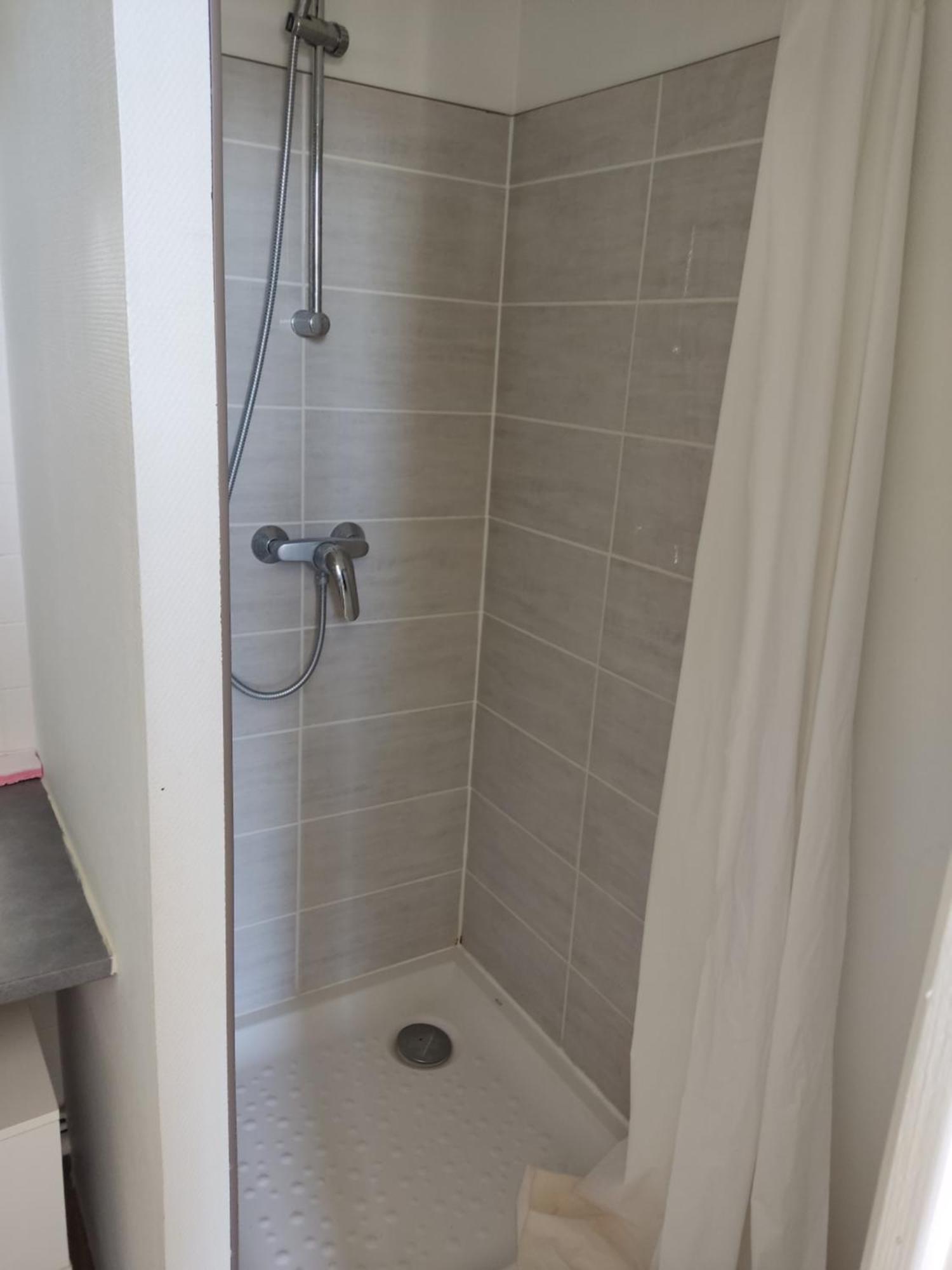 Le 3, Wifi, Parking, Centre Apartment Chateauroux Ngoại thất bức ảnh